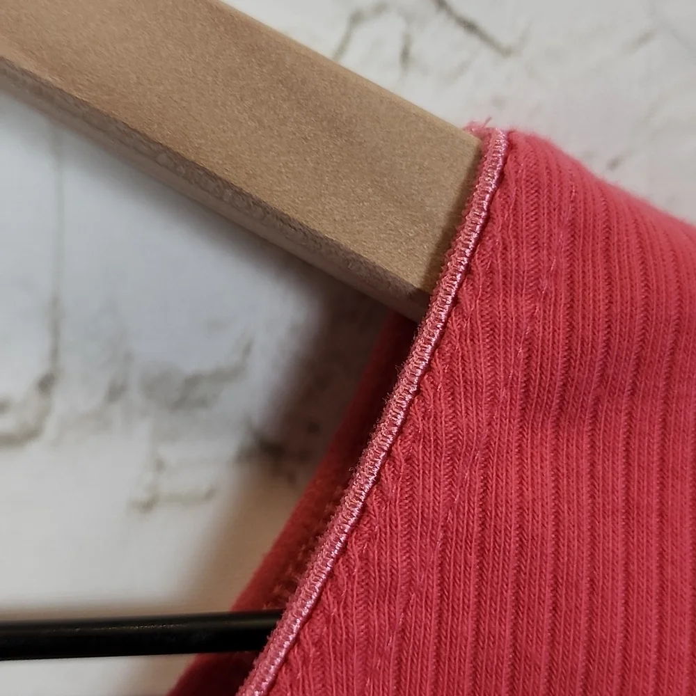 SUMMER Pink Ribbed Shell/Tank - Picture 3 of 4